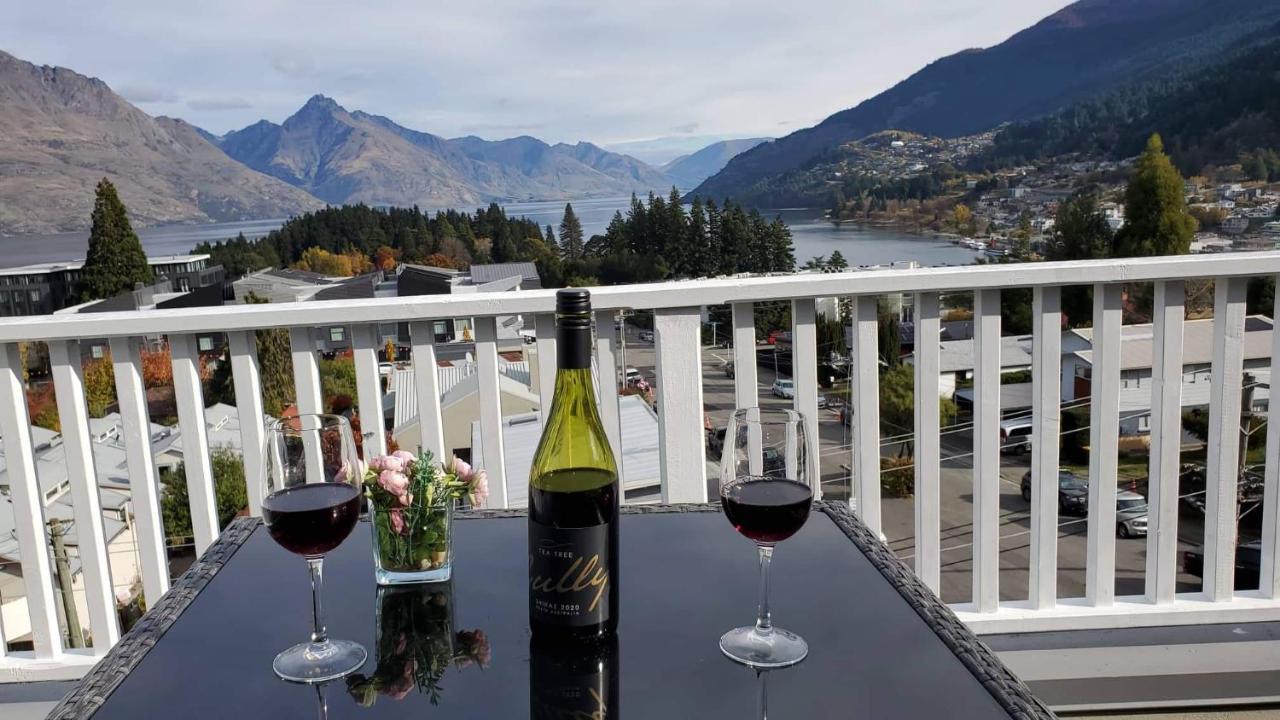 Central Lakeview Apartment With Amazing Rooftop 镇上湖景三室套房 Queenstown Exteriör bild