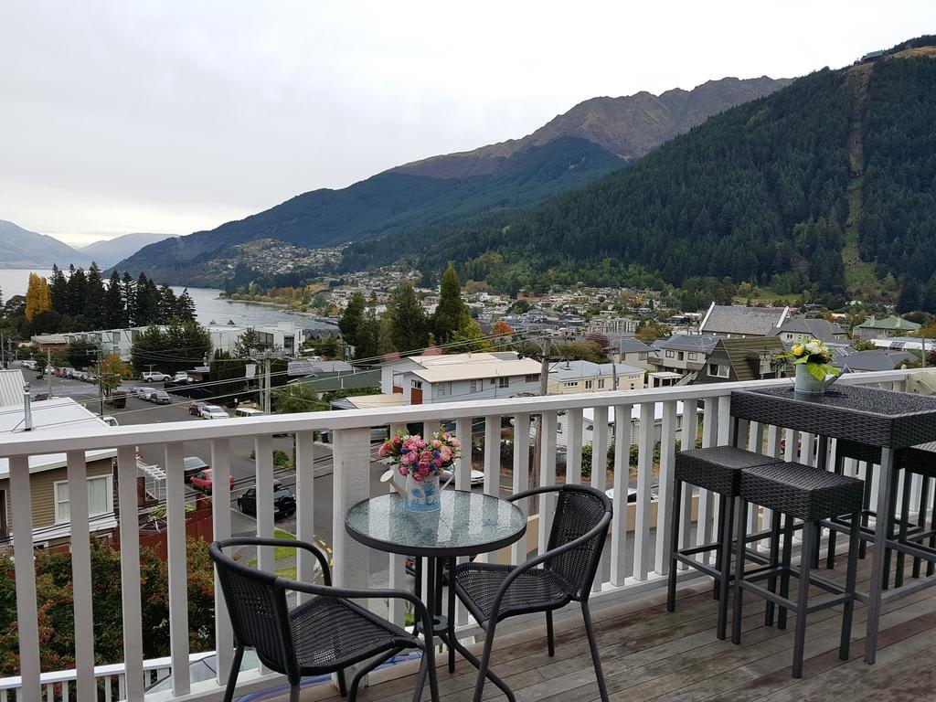 Central Lakeview Apartment With Amazing Rooftop 镇上湖景三室套房 Queenstown Exteriör bild